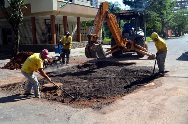 Diretor-geral Determina Início Da Operação Tapa-Buracos