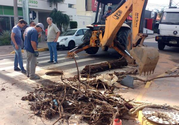 Semae E Semov Realizam Limpeza De Galeria No Centro